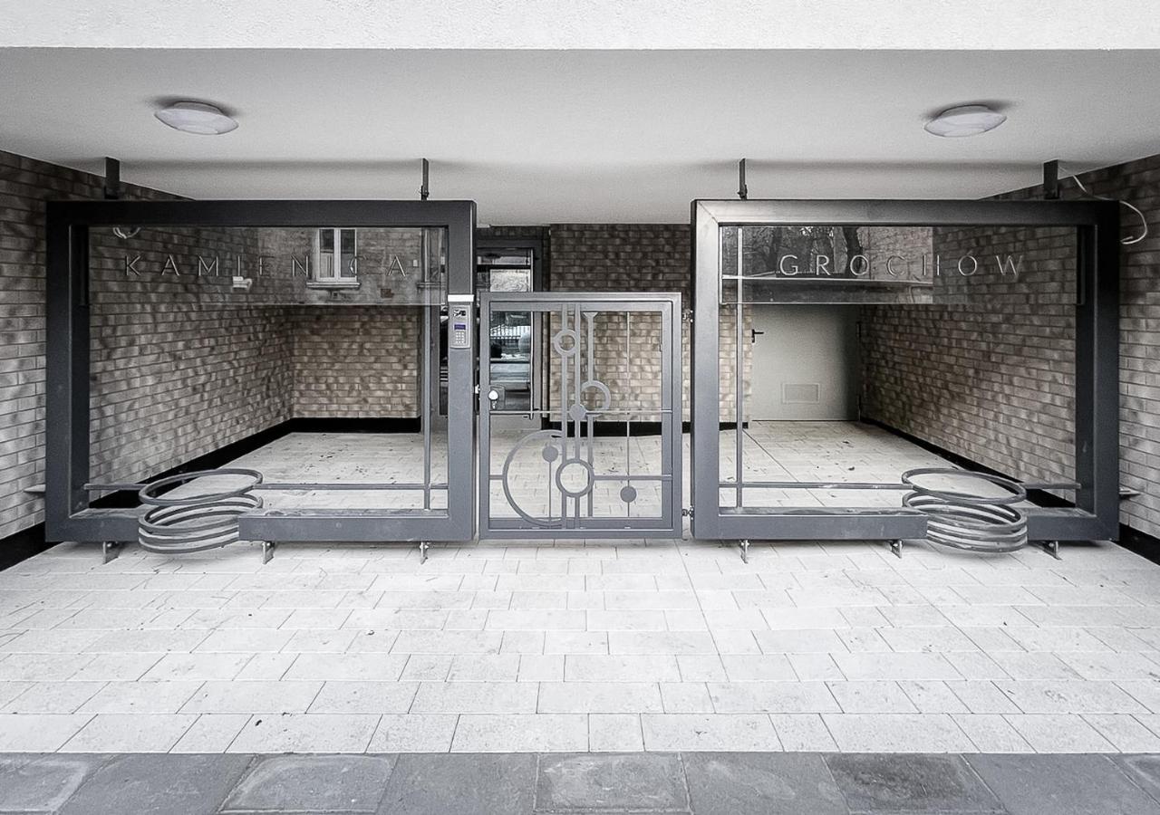 Apartament Sloneczny Kamienica Grochow With Free Parking Βαρσοβία Εξωτερικό φωτογραφία